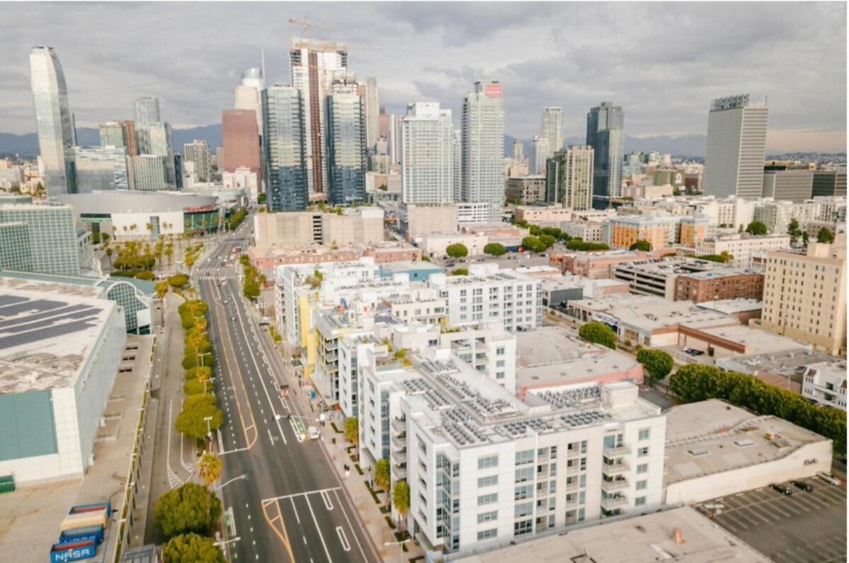 Dtla Loft, Parking, Pool, Gym, Steps To Crypto Arena
